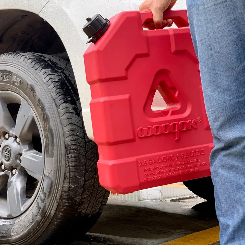 New High Quality Red 2.5 Gallon 9.6L PE Material Plastic Oil Drum Outdoor Water Tank Trailer Hitch Parts 3